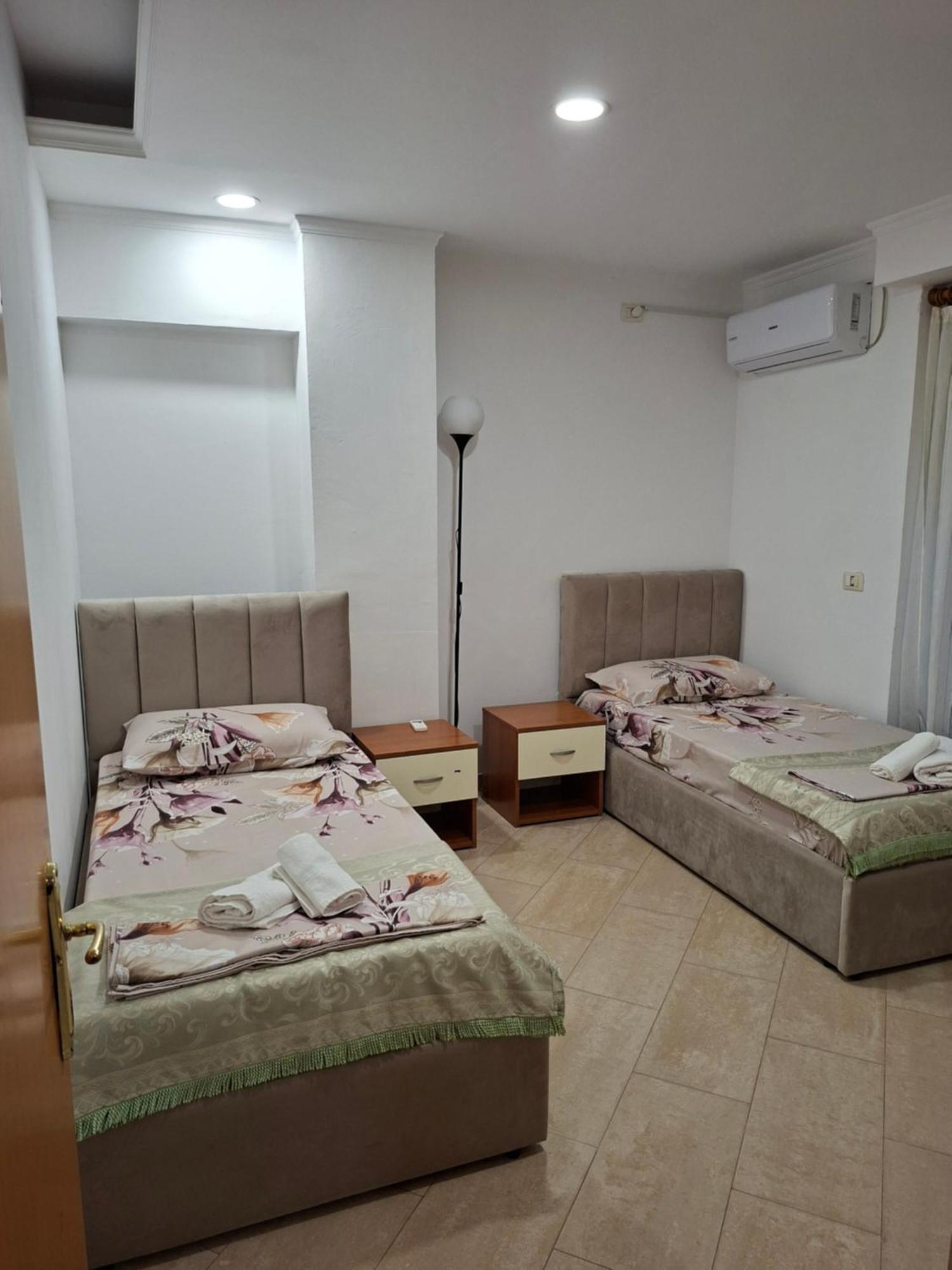 Center Apartment *